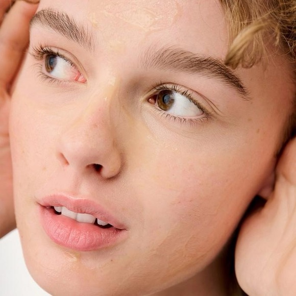 Benefit The POREfessional Shrink Wrap Overnight AHA+PHA Pore Treatment - Picture 3 of 8